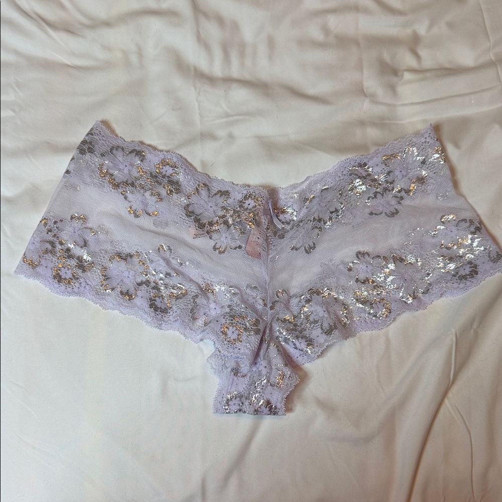 NWT Victoria's Secret Lavender Lace Bra and Panty Set - Picture 2 of 7